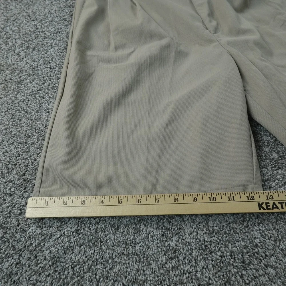 VTG Nike Shorts Mens 34 Beige Tan Brown Khaki Dri Fit Golf Pleated Swoosh Y2K
